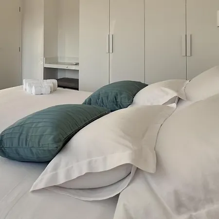 Apartment B&s Center