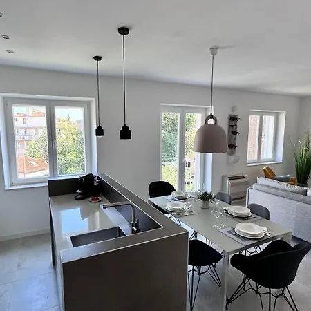 B&s Center Apartment *